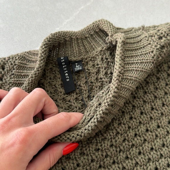 Crotchet Knit Sweater | Size Large - Picture 3 of 3